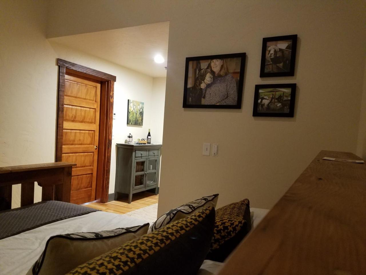 Hôtel Amity Flats Extérieur photo